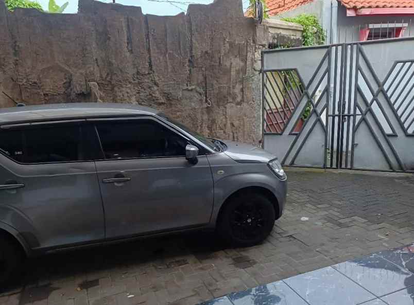 rumah lamper semarang selatan