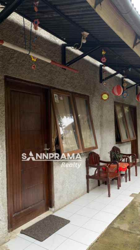 rumah luas di komplek pgri cilodong dijual cepat rn