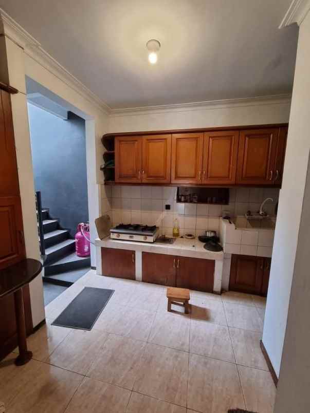 rumah luas setraduta dekat sarijadi pasteur bandung