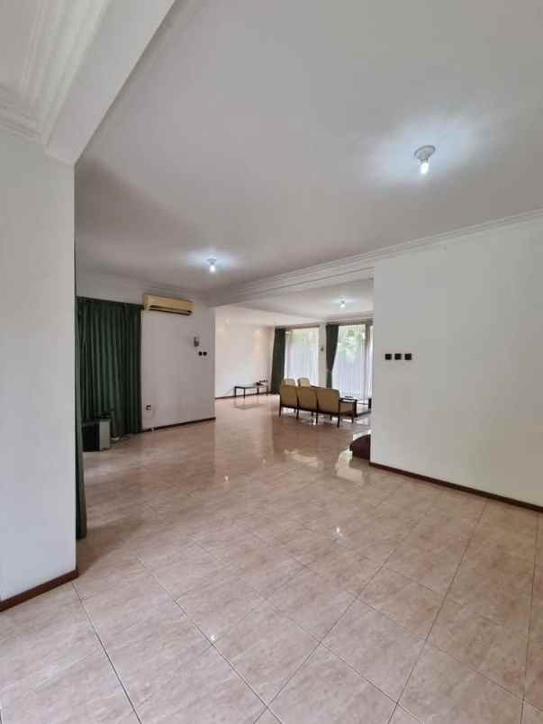 rumah luas setraduta dekat sarijadi pasteur bandung