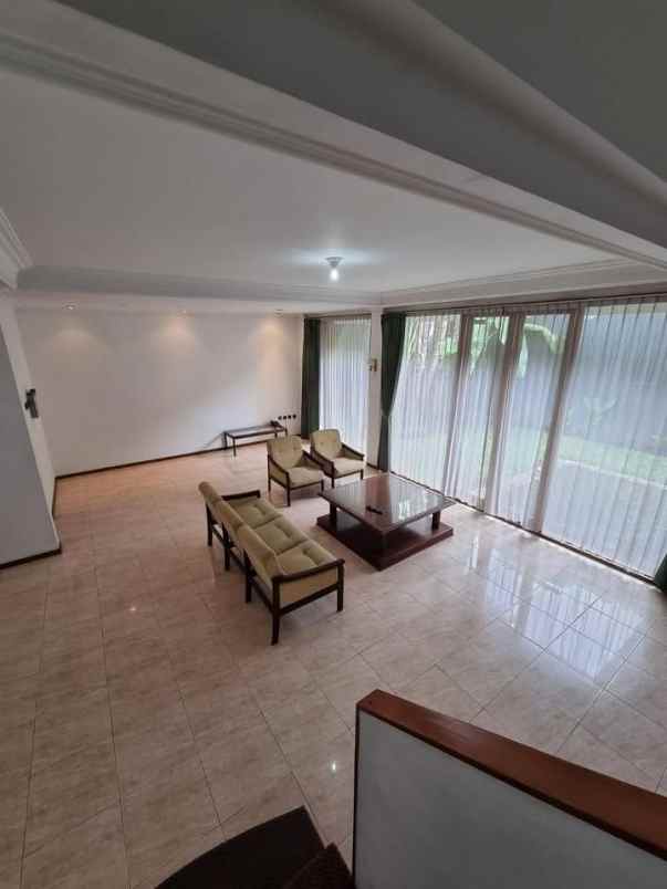 rumah luas setraduta dekat sarijadi pasteur bandung