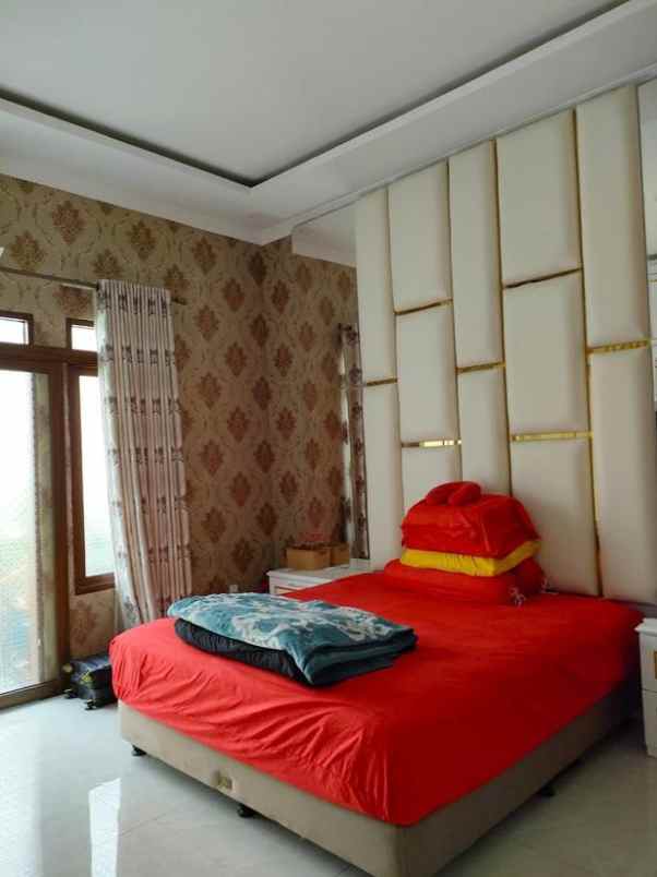 rumah lux dekat trans studio mall turangga bandung