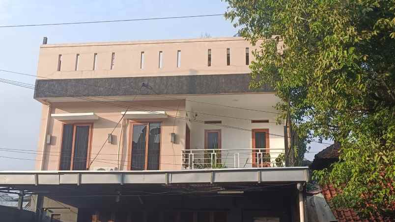 rumah mewah cipedes sukajadi dekat tol pasteur bandung