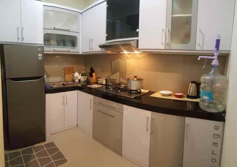 rumah mewah murah dua lantai di bukit sari