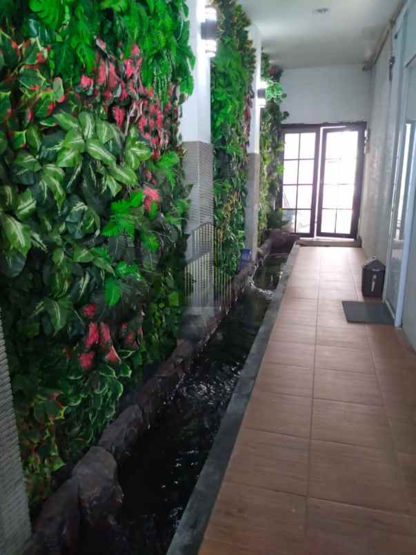 rumah mewah murah dua lantai di bukit sari