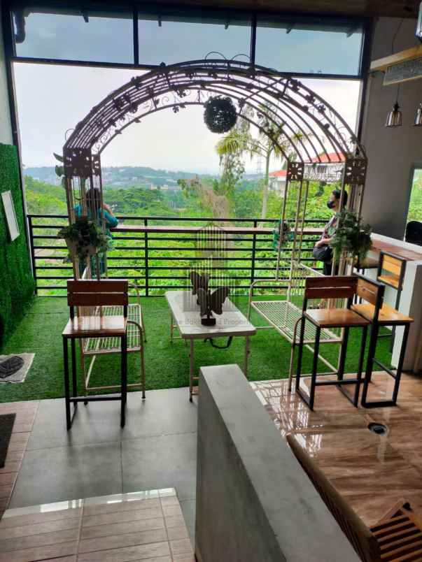 rumah mewah murah dua lantai di bukit sari