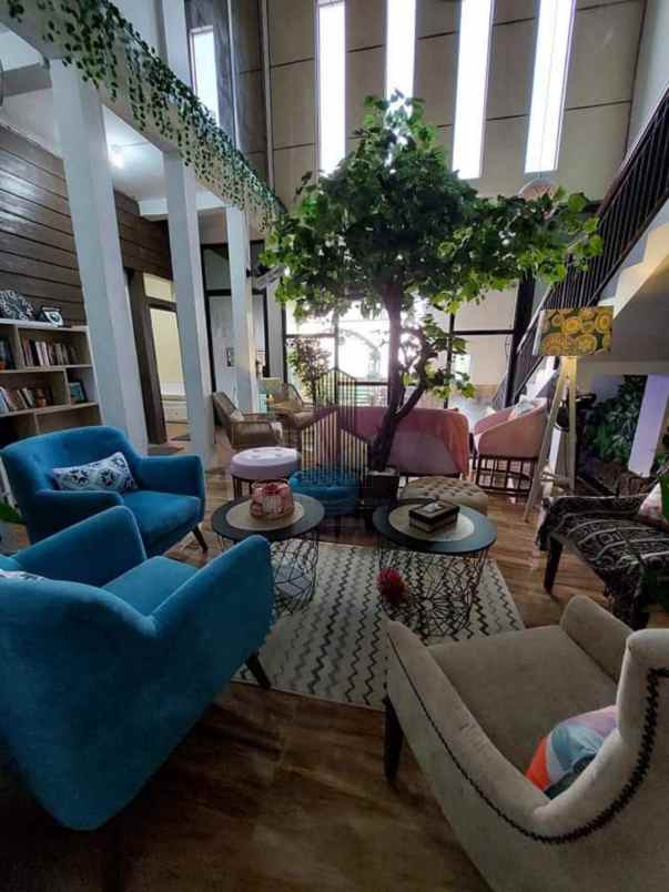 rumah mewah murah dua lantai di bukit sari