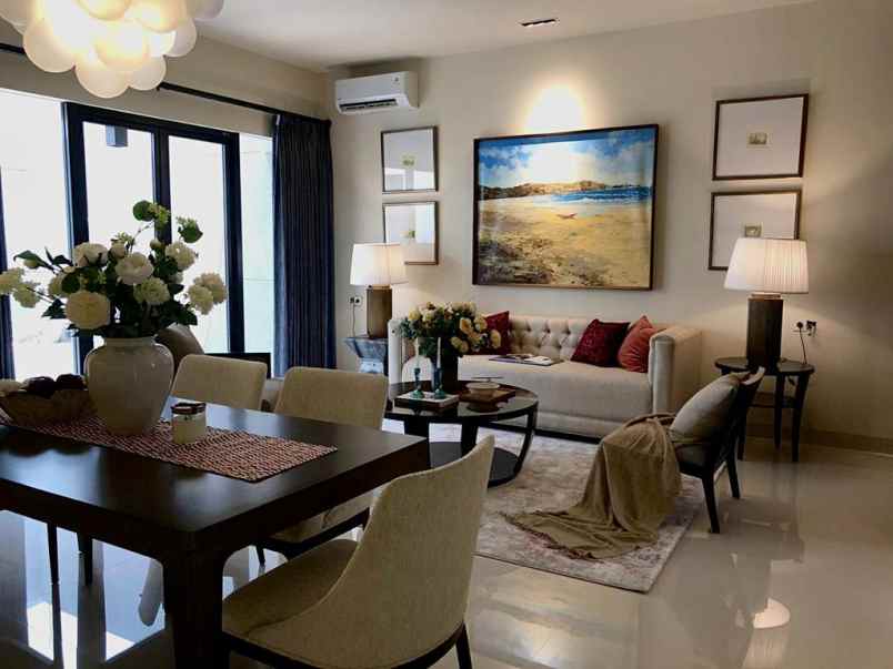 rumah mewah murah dua lantai di kebayoran baru