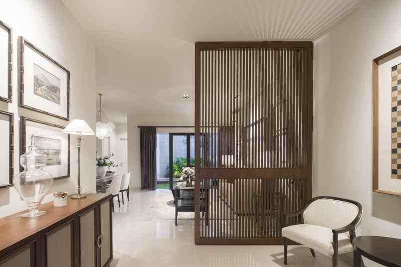 rumah mewah murah dua lantai di kebayoran baru