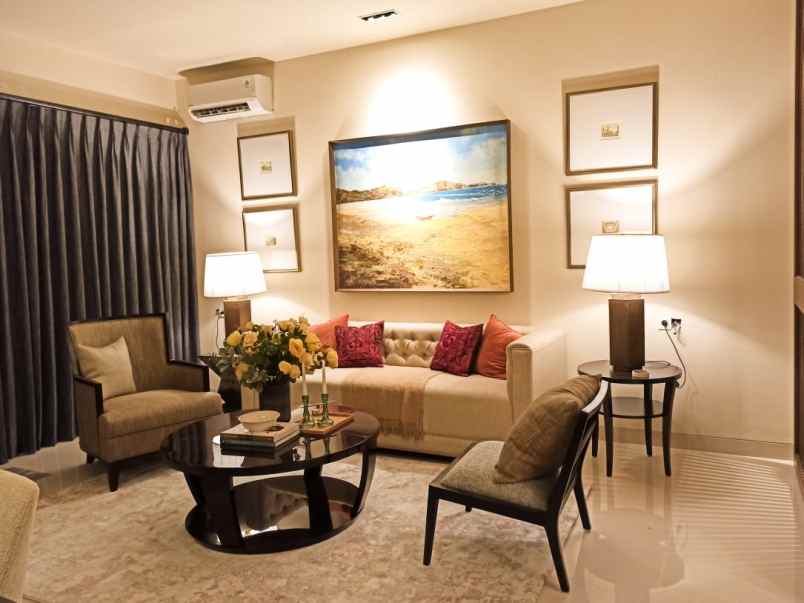 rumah mewah murah dua lantai di kebayoran baru