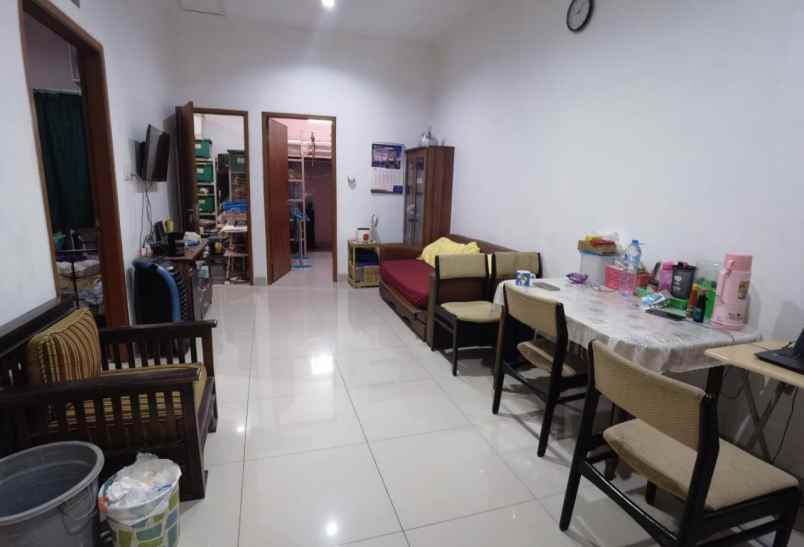 rumah minimalis logam dekat terusan buahbatu bandung