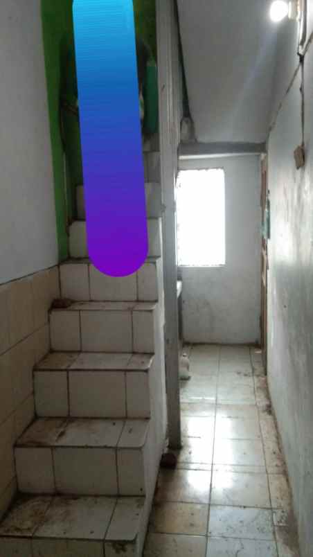 rumah murah 2 lantai zona komersil