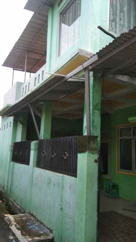 rumah murah 2 lantai zona komersil