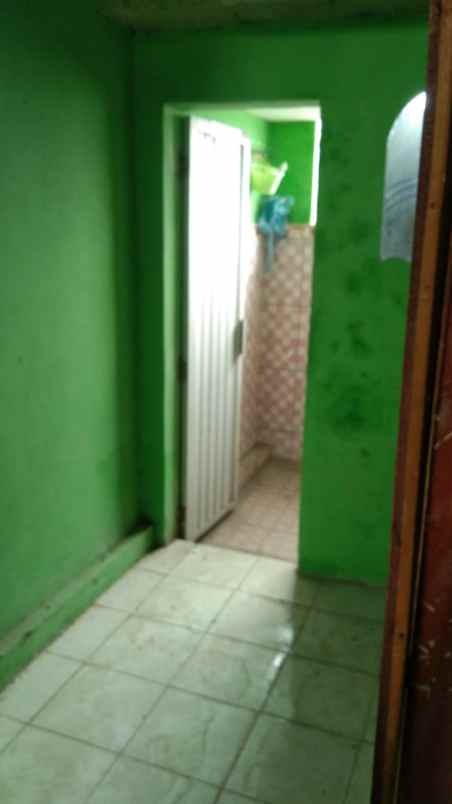 rumah murah 2 lantai zona komersil