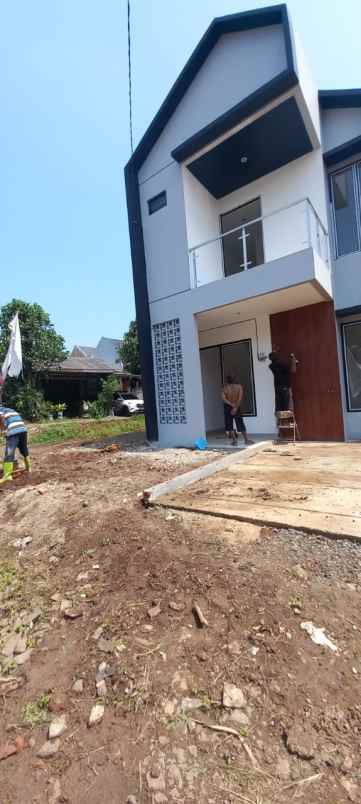 rumah nyaman area serpong tangsel 2 lantai