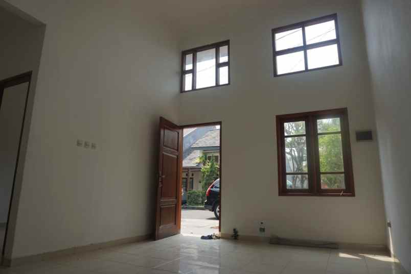 rumah pisangan ciputat timur