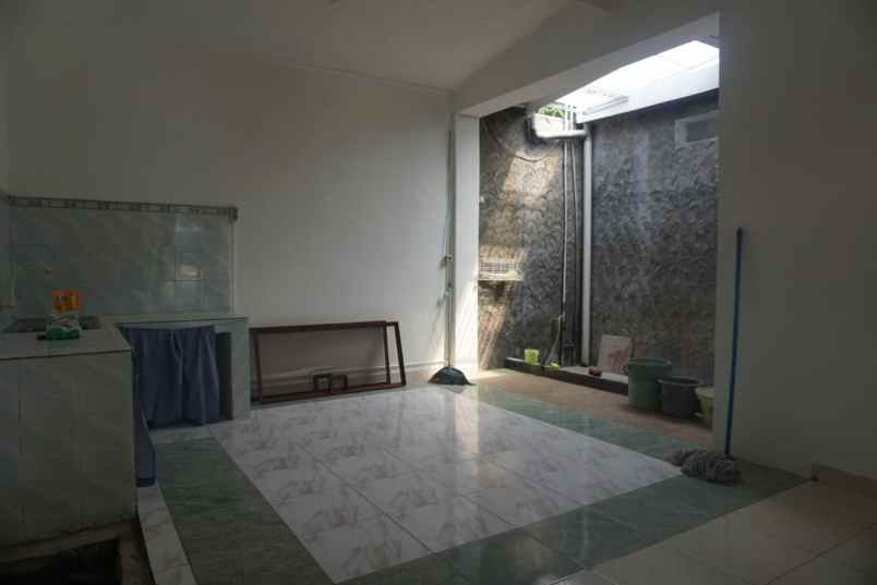 rumah pisangan ciputat timur