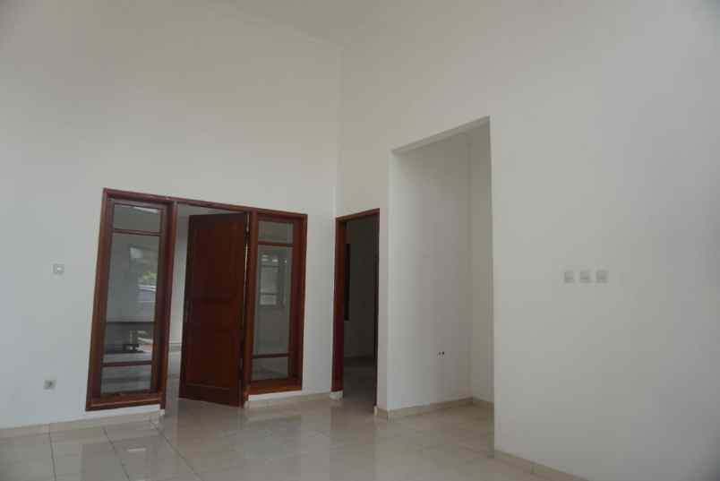 rumah pisangan ciputat timur