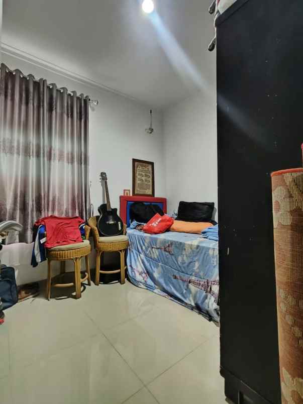 rumah second terawat dalam cluster di kalisari jaktim