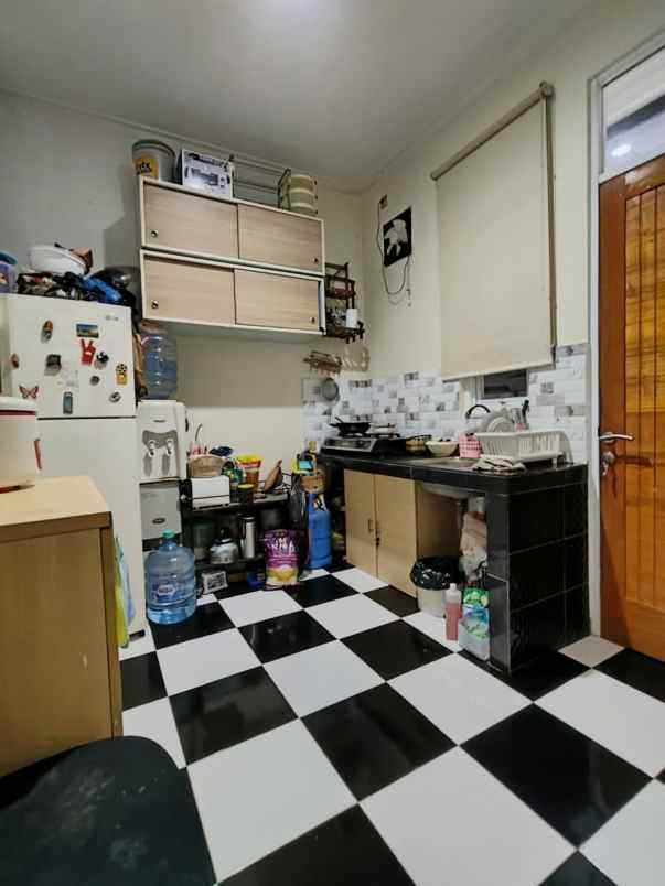 rumah second terawat dalam cluster di kalisari jaktim