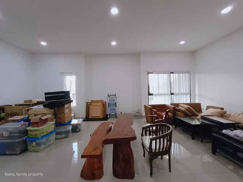 rumah secondary semi furnished di bintaro pesanggrahan