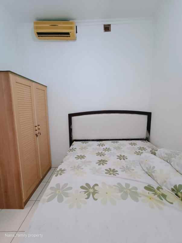 rumah secondary semi furnished di bintaro pesanggrahan