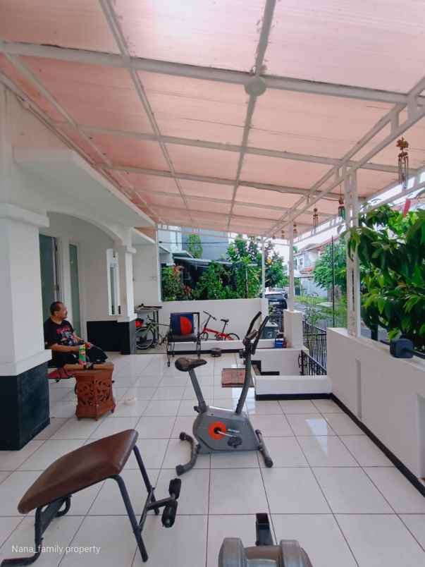 rumah secondary semi furnished di bintaro pesanggrahan