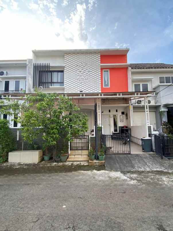 rumah secondary semi furnished di bintaro pesanggrahan