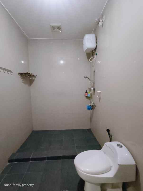 rumah secondary semi furnished di bintaro pesanggrahan