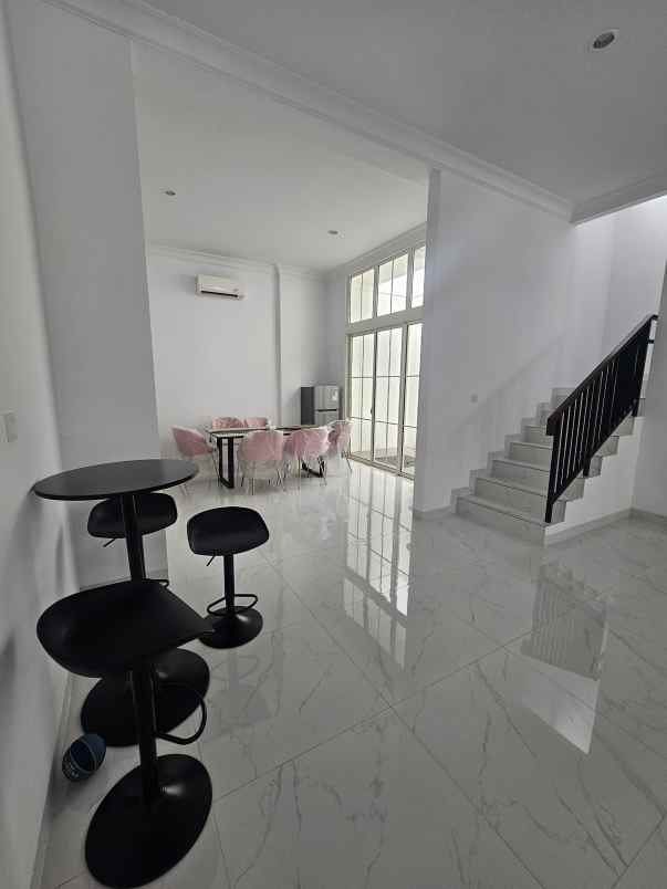 rumah sewa summarecon bogor cluster aghatis