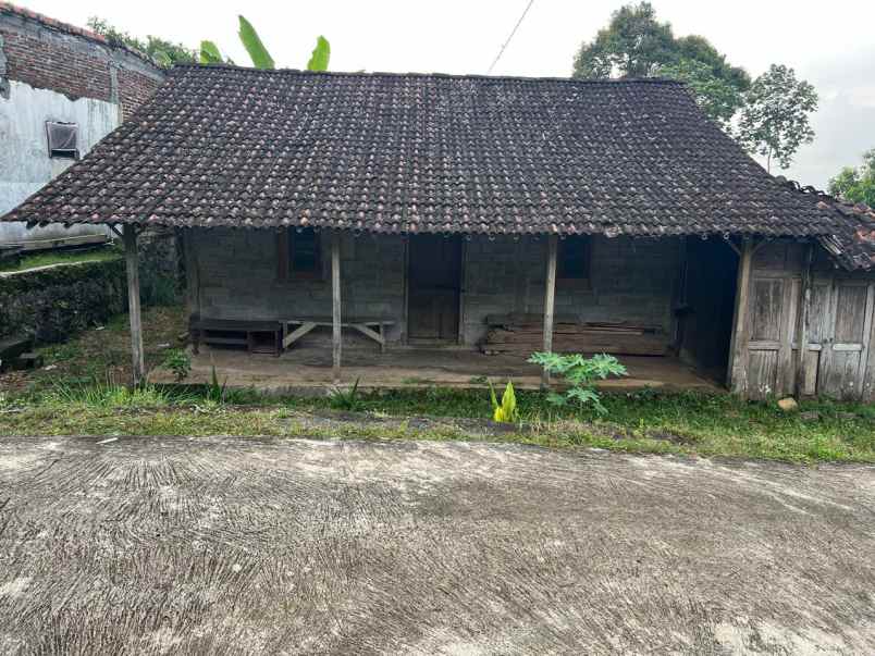 rumah siap huni 290m kerjo karanganyar