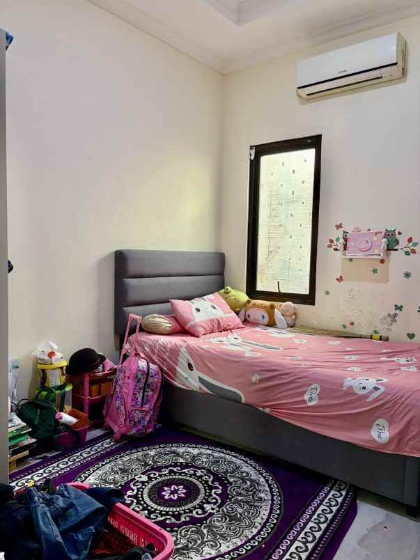 rumah siap huni cluster aralia harapan indah bekasi