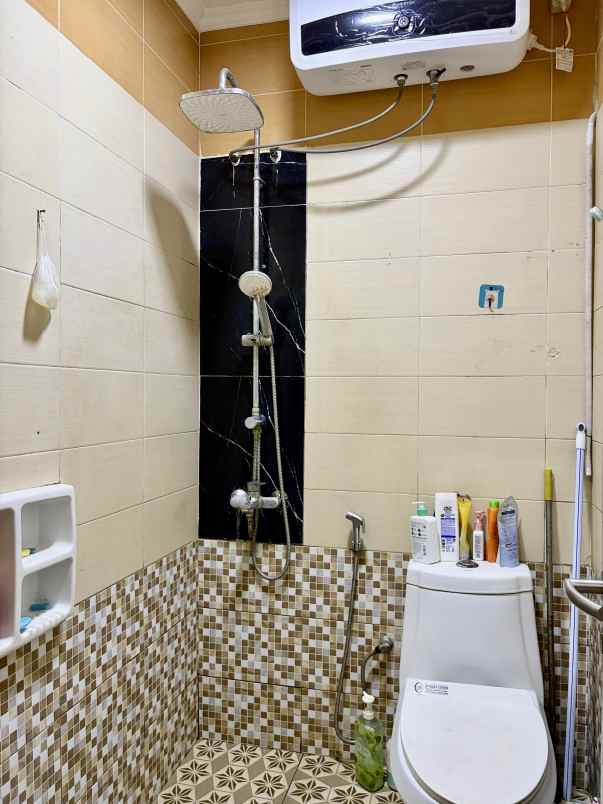 rumah siap huni cluster aralia harapan indah bekasi