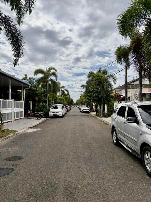 rumah siap huni cluster aralia harapan indah bekasi