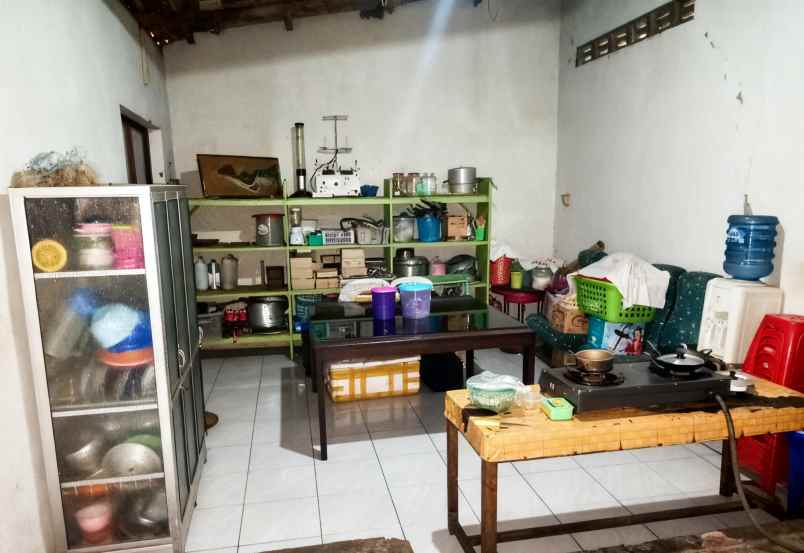 rumah siap huni dekat jalan ray