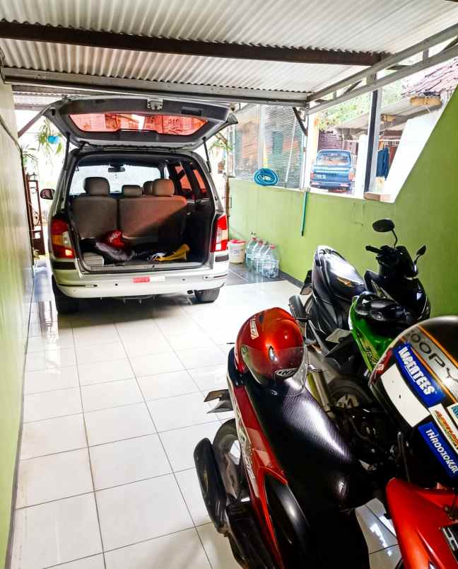 rumah siap huni dekat jalan ray