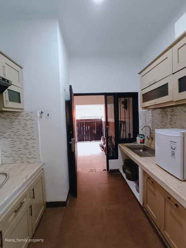 rumah siap huni di area rawa belong kebon jeruk jakbar