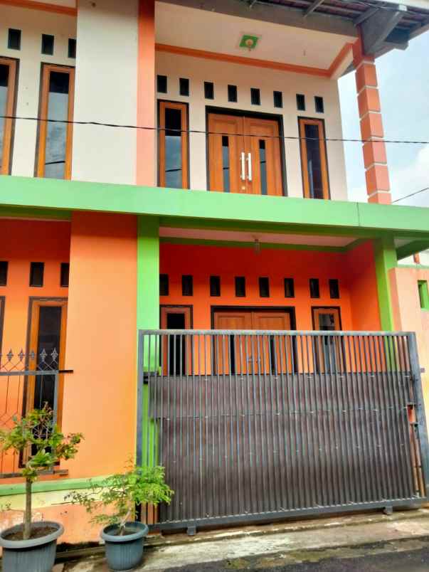 rumah siap huni di kawasan komersil