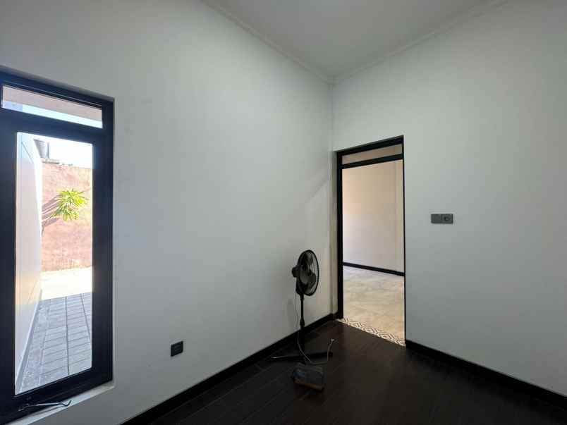 rumah siap huni di utara lpmp kalasan sleman