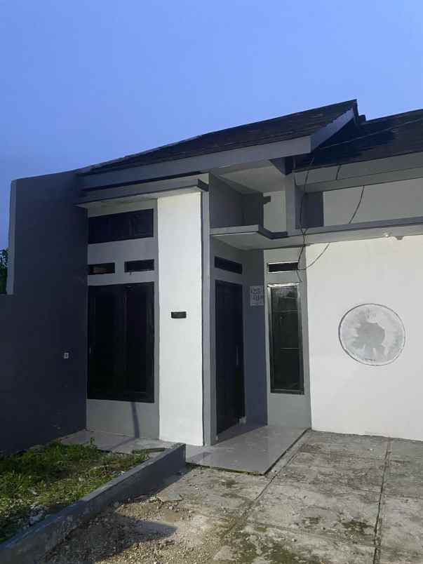 rumah strategis konsep minimalis modern di babel