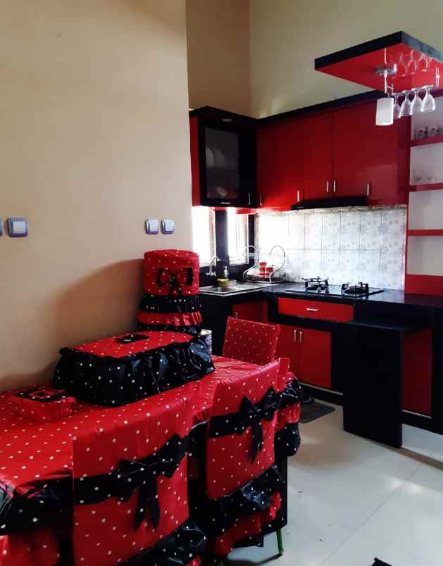 rumah villa mewah kota batu