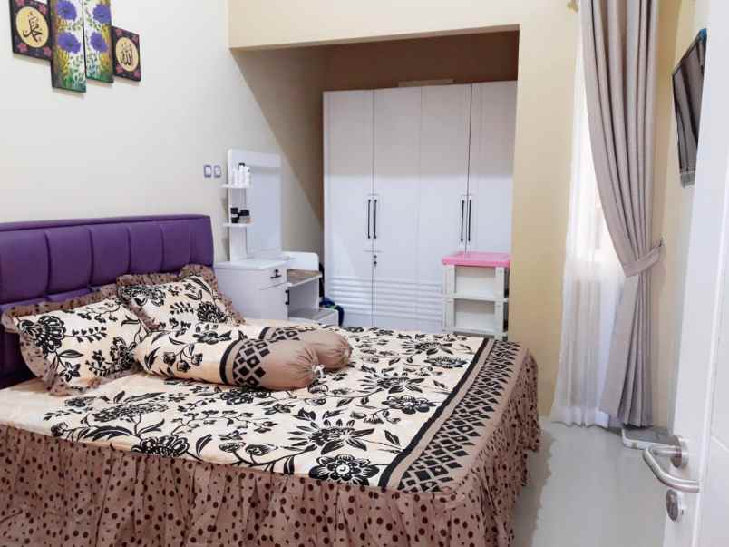 rumah villa mewah kota batu