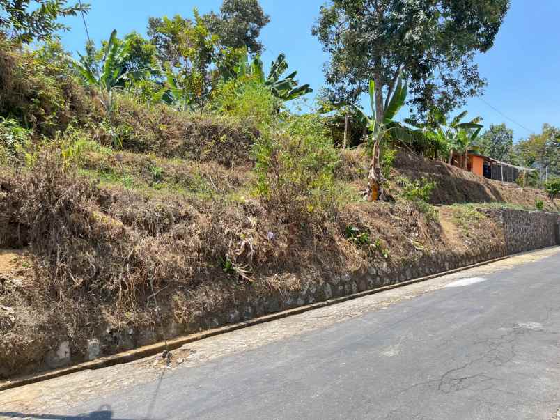 tanah investasi strategis 300m2 kemuning karanganyar