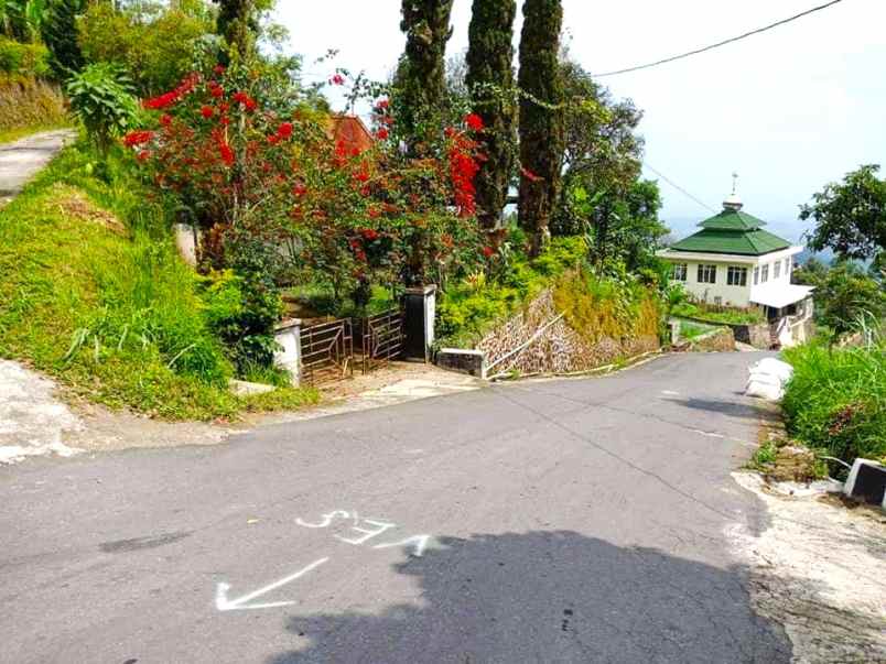 tanah view terbaik kemuning karanganyar