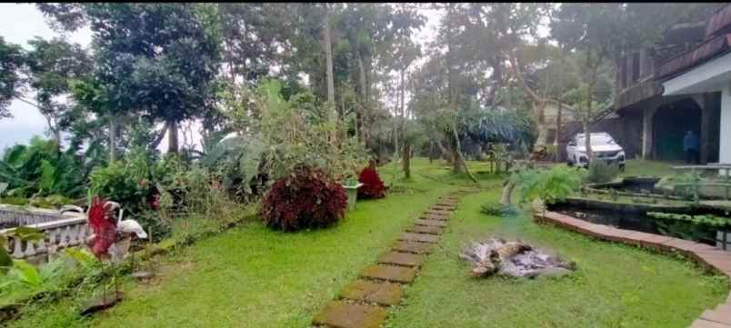 villa mewah siap huni lokasi trawas mojokerto