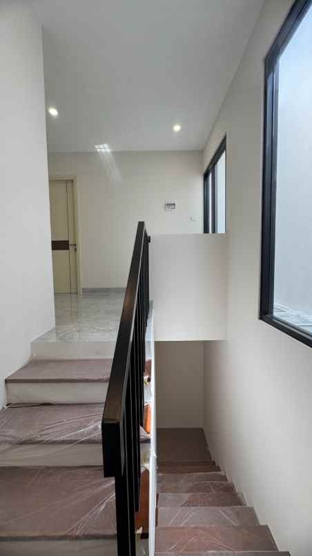 baru gress rumah 2 lantai citraland woodland siap huni