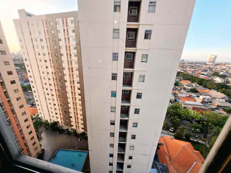 cepat apartemen gunawangsa manyar tinggal bawa koper