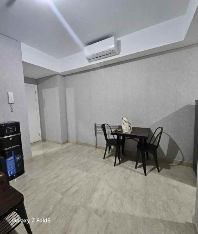 dijual apartemen jalan putri hijau guru