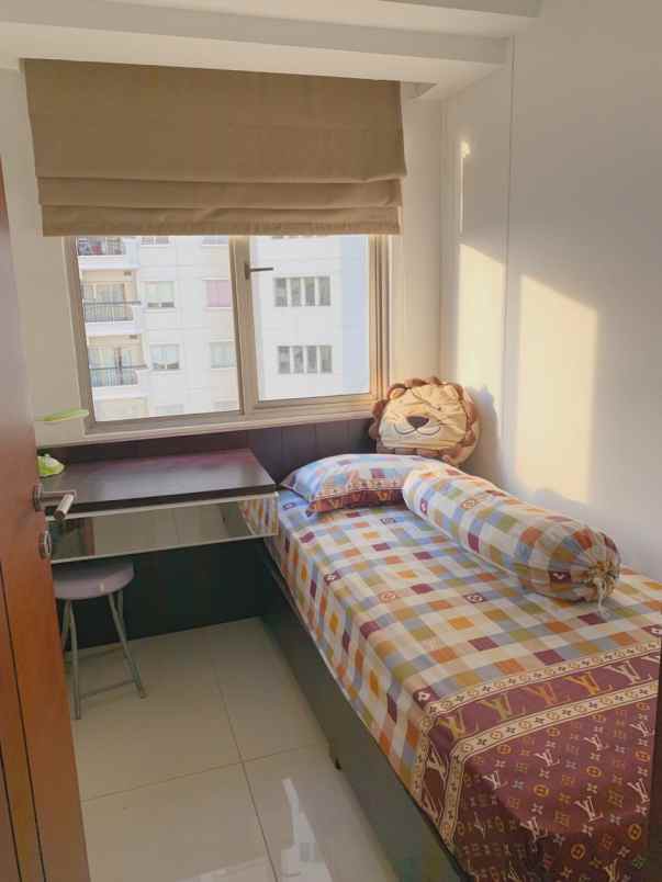 dijual apartemen pakuwon indah