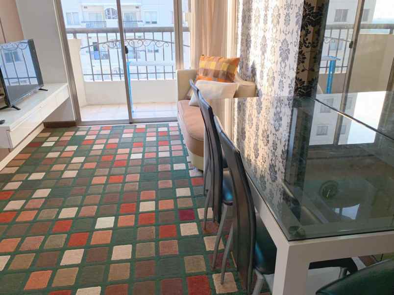 dijual apartemen pakuwon indah